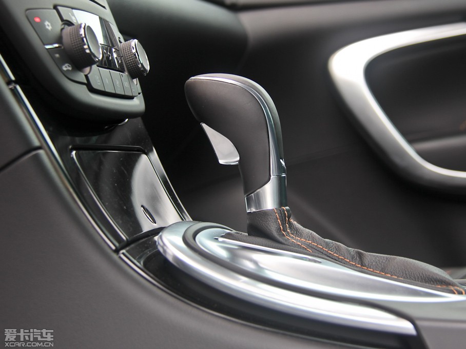 2013��Ӣ�ف� 2.0T �Ԅ�����\�Ӱ�