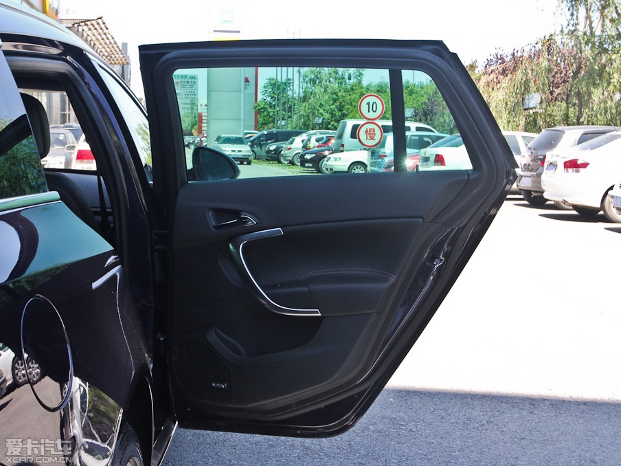 2013Ӣف 2.0T Ԅ(q)\Ӱ