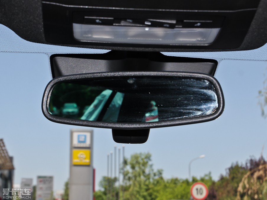 2013Ӣف 2.0T Ԅ(dng)(q)\(yn)(dng)