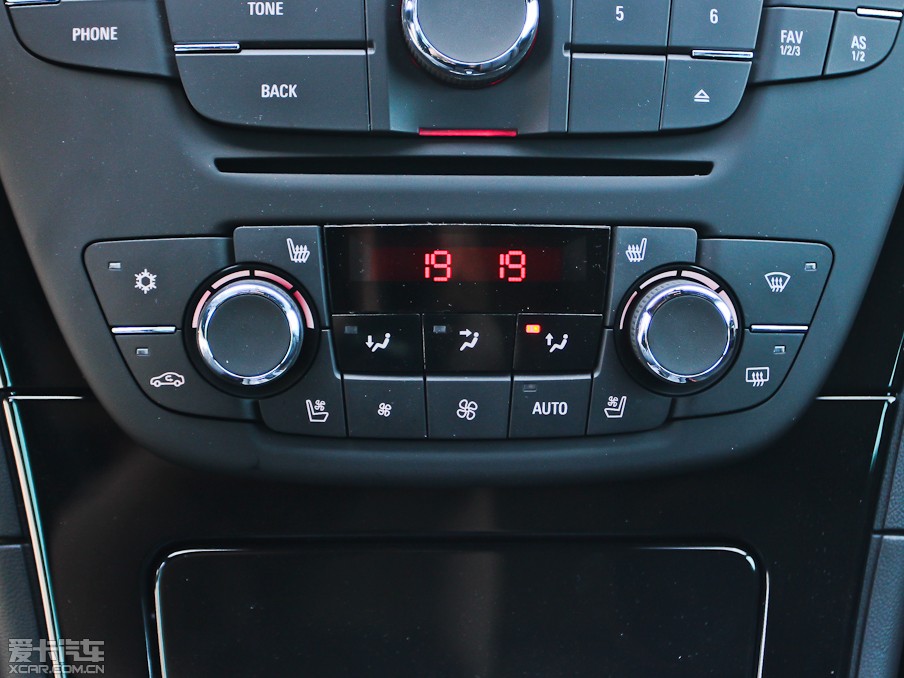 2013��Ӣ�ف� 2.0T �Ԅ�����\�Ӱ�