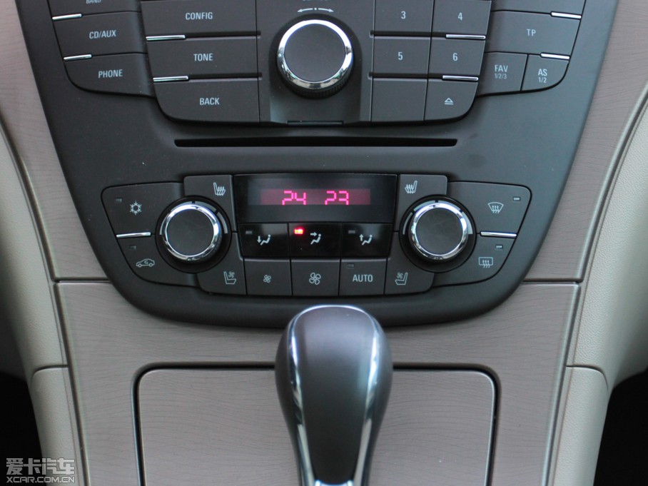 2013Ӣف 2.0T Ԅ(dng)(q)A