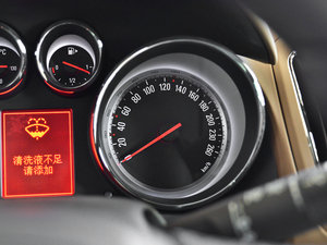 2013款1.4T 七座豪华版 中控区