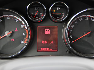 2013款1.4T 自动舒适版 中控区