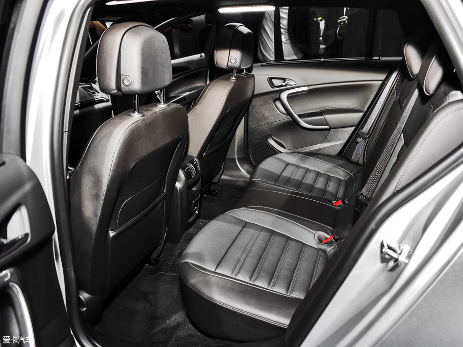 2014Ӣف Country Tourer