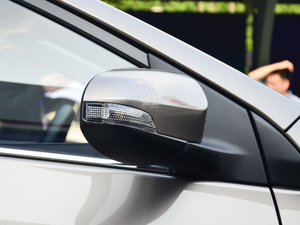 20181.2T CVT GL-ix ^