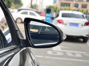 20181.2T CVT GL-ix ^