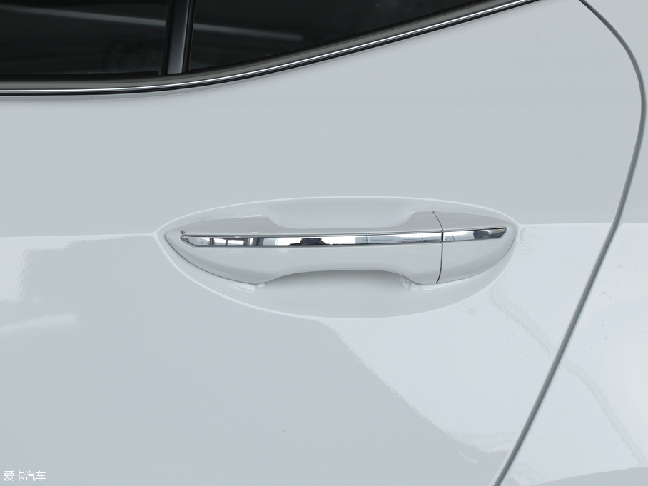 2018_p 1.8L E-CVTа