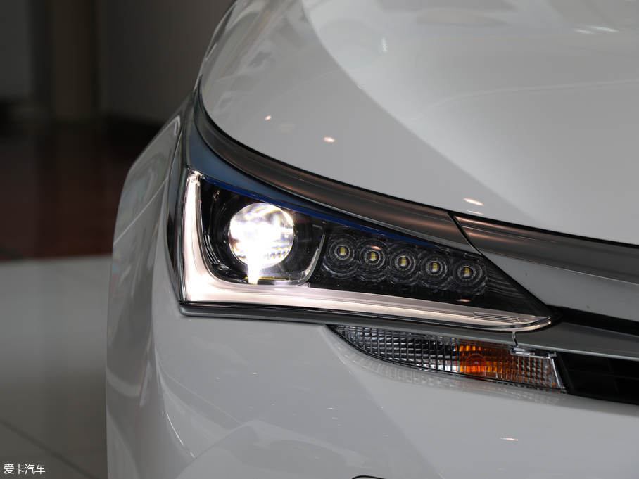 2018_p 1.8L E-CVTа