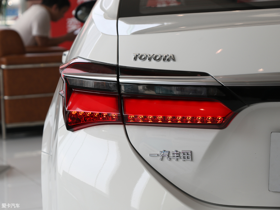 2018_p 1.8L E-CVTа