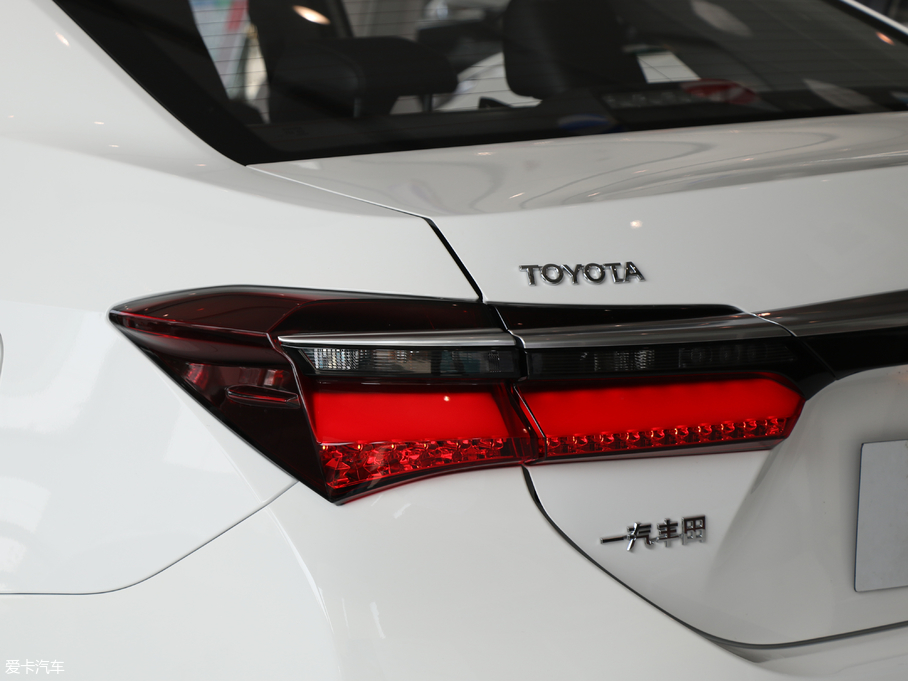 2018_p 1.8L E-CVTа