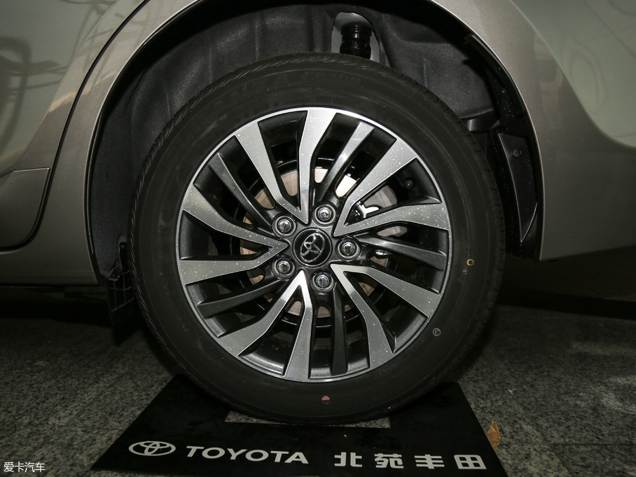 2018_p 1.8L E-CVTа