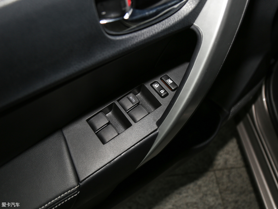 2018_p 1.8L E-CVTа