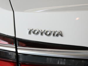 20181.8L E-CVTа (ji)^