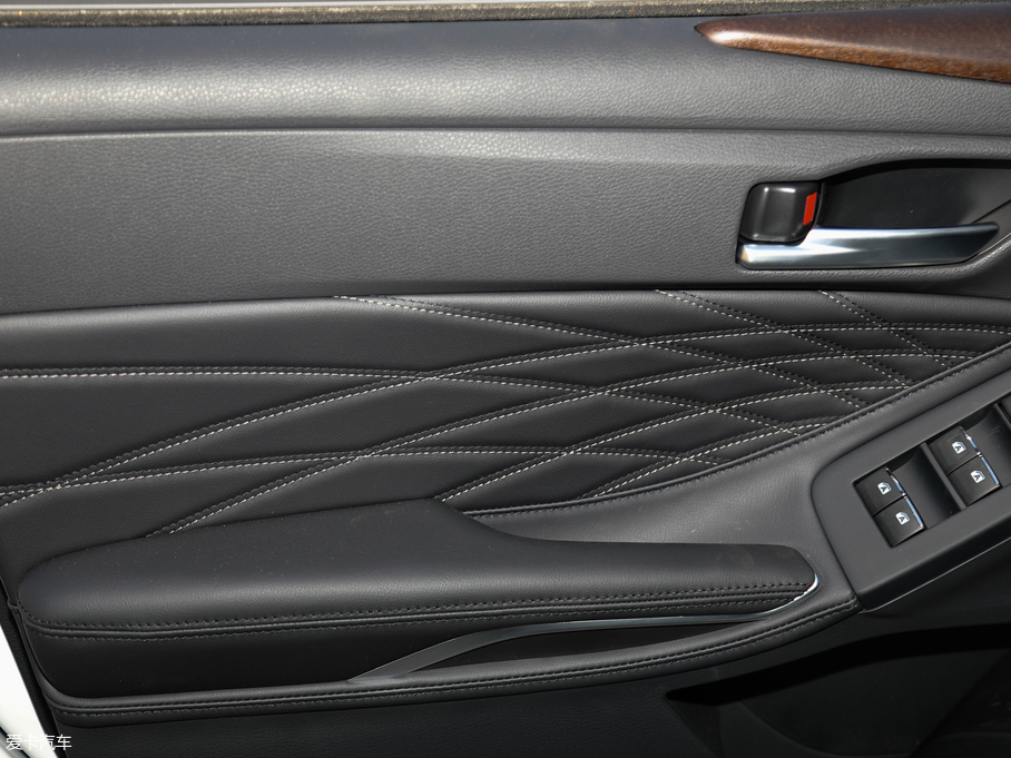 2019 2.5L TouringF V