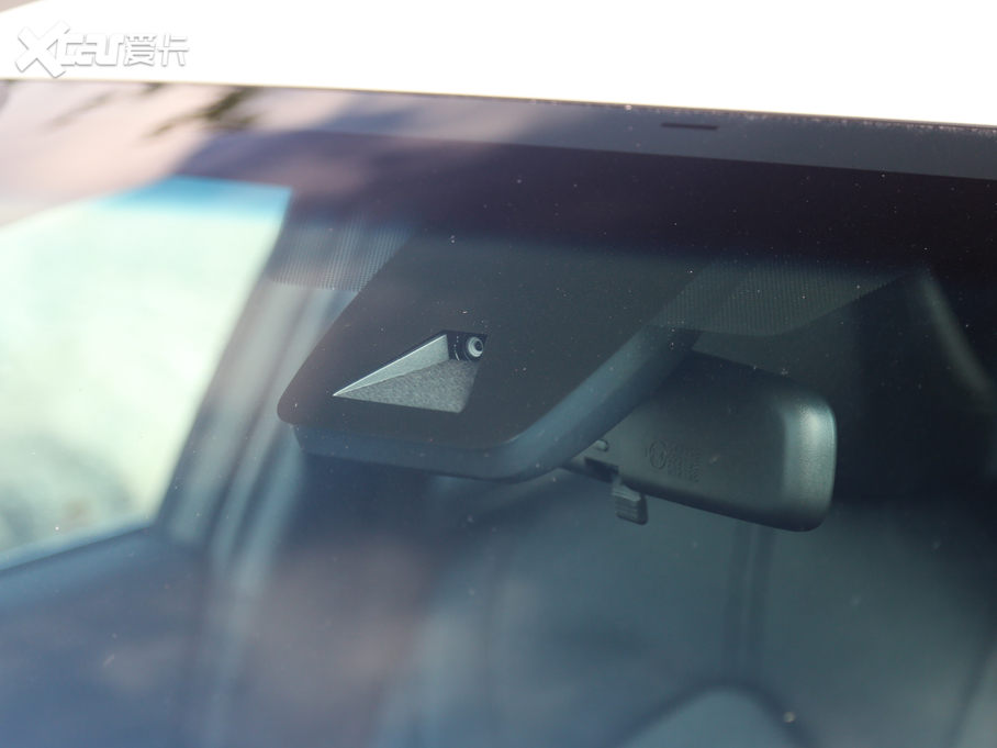 2019 2.0L XLE  VI