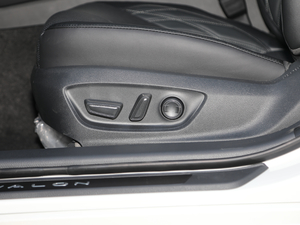 20192.5L TouringF V {{