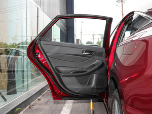 2019款2.5L 进取版 国VI 左后车门