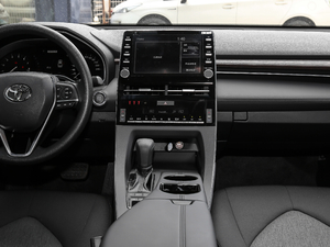 2019款2.5L 进取版 国VI 中控台