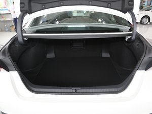 2019款2.5L 进取版 国V 行李厢空间