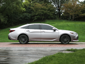 20192.0L XLE F VI w^