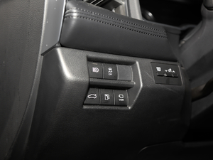 20192.0L XLE F VI п؅^