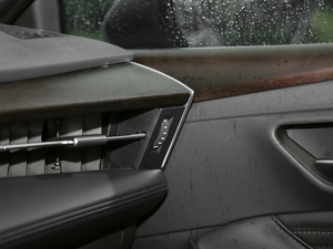 20192.0L XLE F VI п؅^(q)