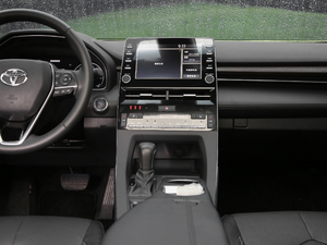 2019款2.0L XLE 尊贵版 国VI 中控台
