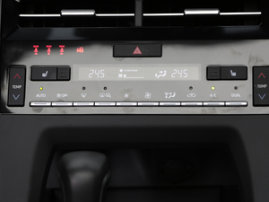 20192.0L XLE F VI п؅^(q)