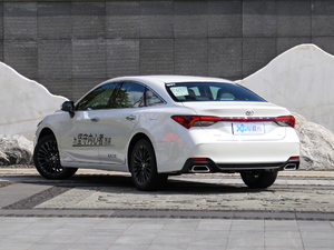 2019款2.0L XLE 尊享版 国VI 左后45度
