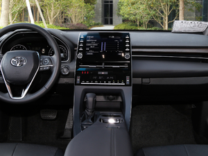 20192.0L XLE  VI п؅^