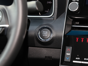 20192.0L XLE  VI п؅^