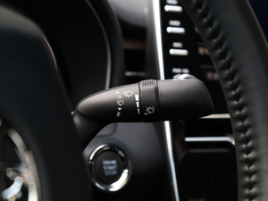 20192.0L XLE  VI п؅^