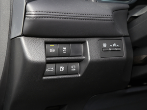 20192.0L XLE  VI п؅^