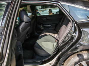2019款2.0L 进取版 国VI 后排空间