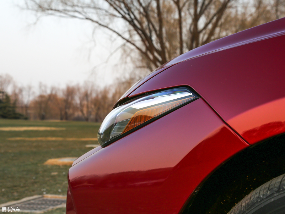 2019p p 2.5L LimitedŞ (gu)V