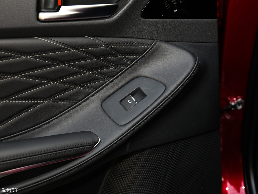 2019p p 2.5L LimitedŞ V