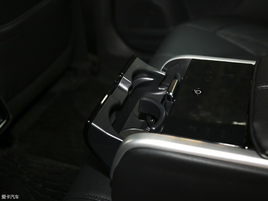 2019p p 2.5L LimitedŞ (gu)V