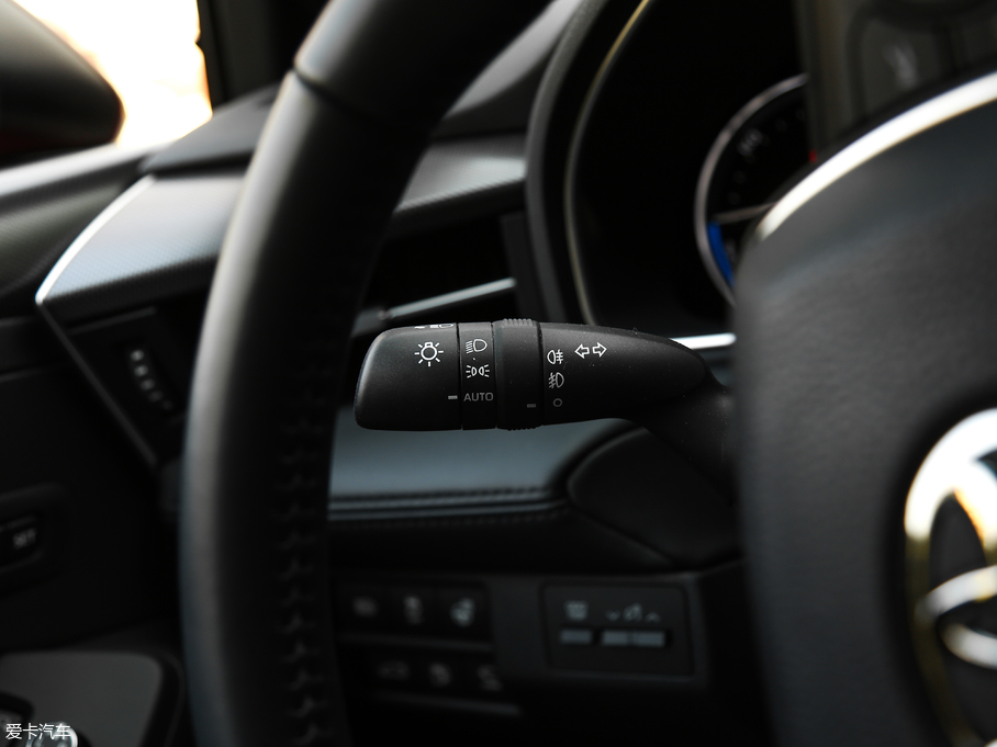 2019p p 2.5L LimitedŞ V