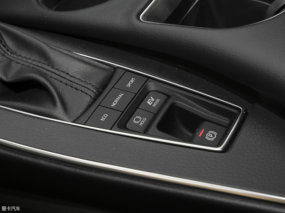 2019p p 2.5L LimitedŞ V