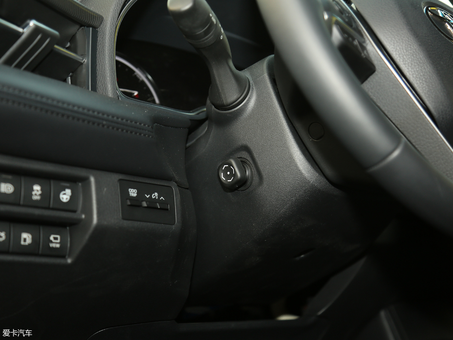 2019p p 2.5L LimitedŞ V