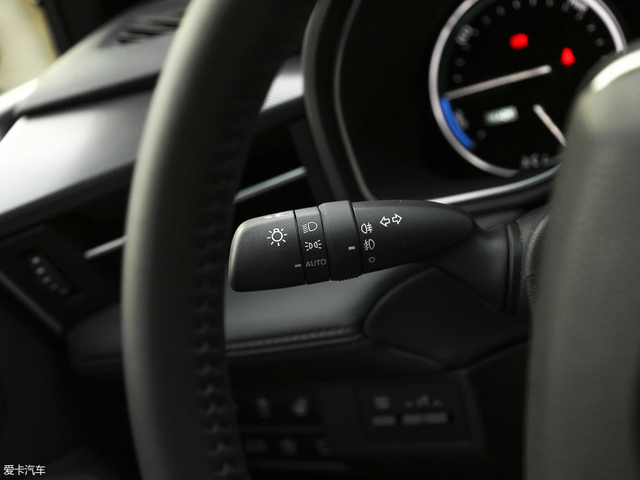 2019p p 2.5L LimitedŞ V