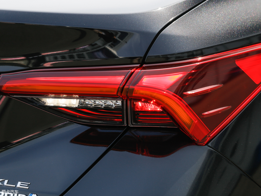 2019p p 2.5L XLEF V