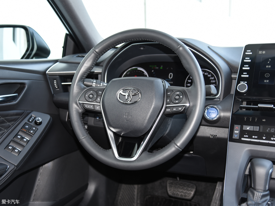 2019p p 2.5L XLEF V