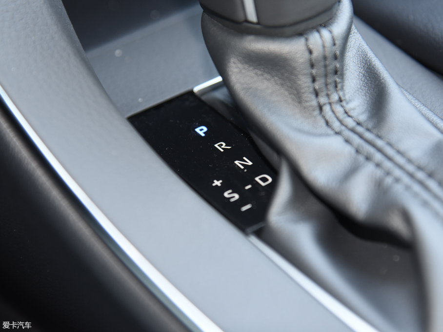 2019p p 2.5L XLEF V