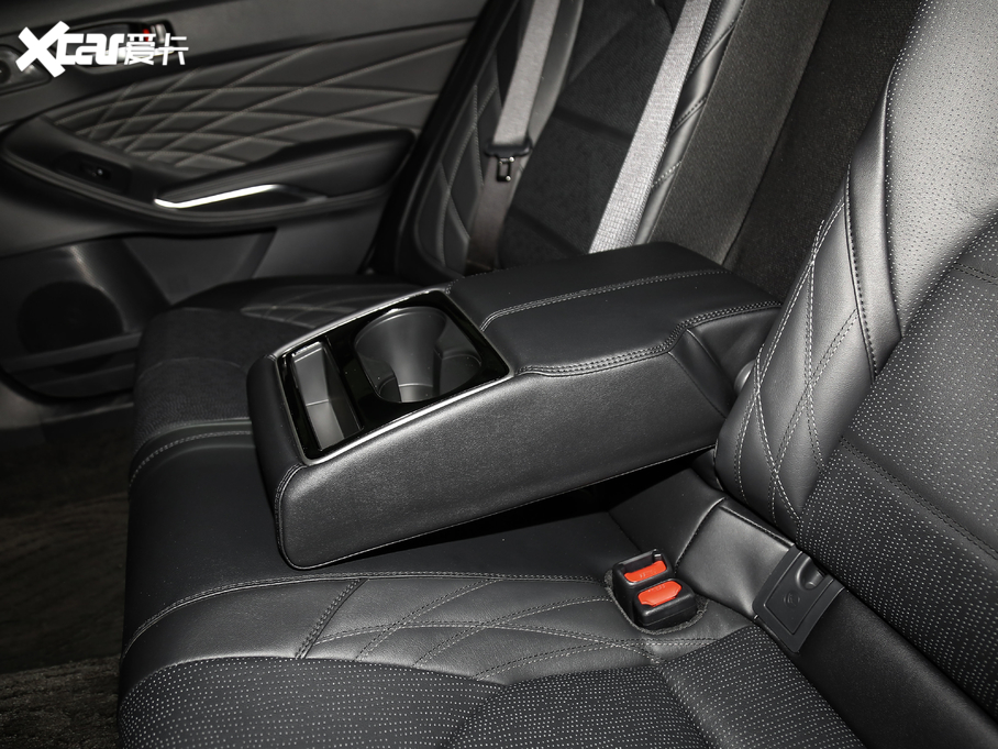 2019p p 2.5L XLEF VI