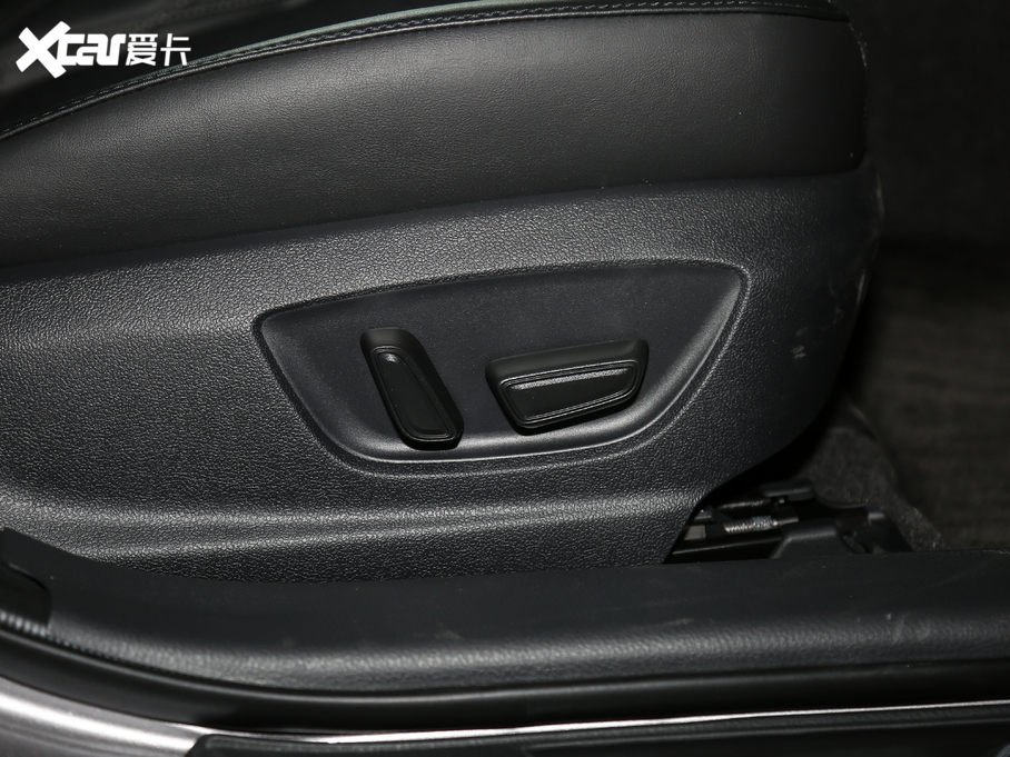 2019p p 2.5L XLEF VI