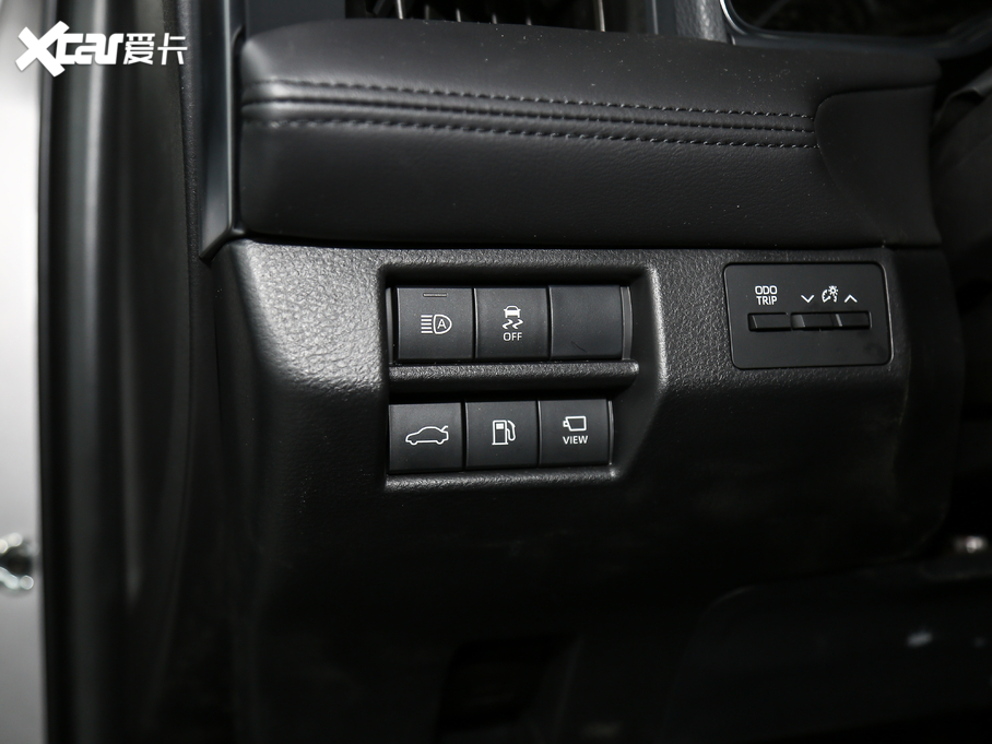 2019p p 2.5L XLEF VI