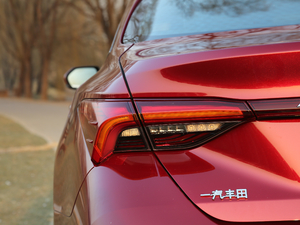 2019p 2.5L LimitedŞ V ^