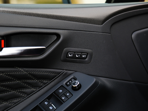 2019p 2.5L LimitedŞ V g