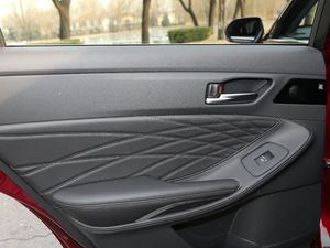 2019p 2.5L LimitedŞ V g